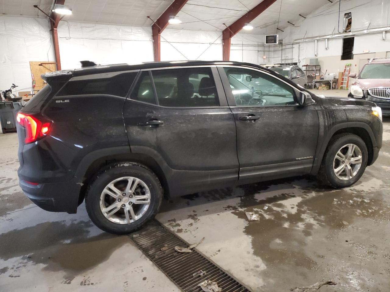 2021 GMC TERRAIN SL - Фото 3