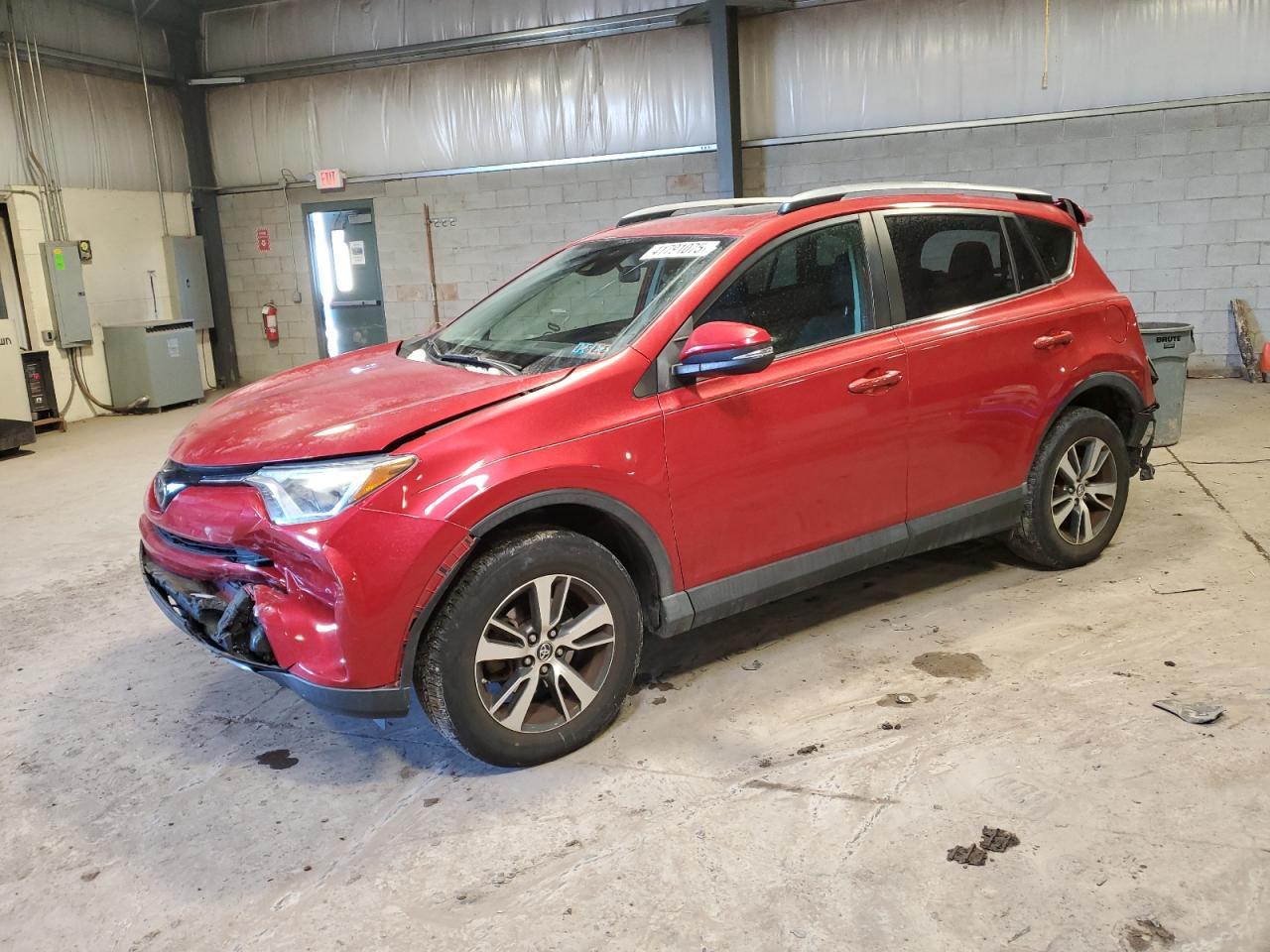 2017 TOYOTA RAV4 XLE