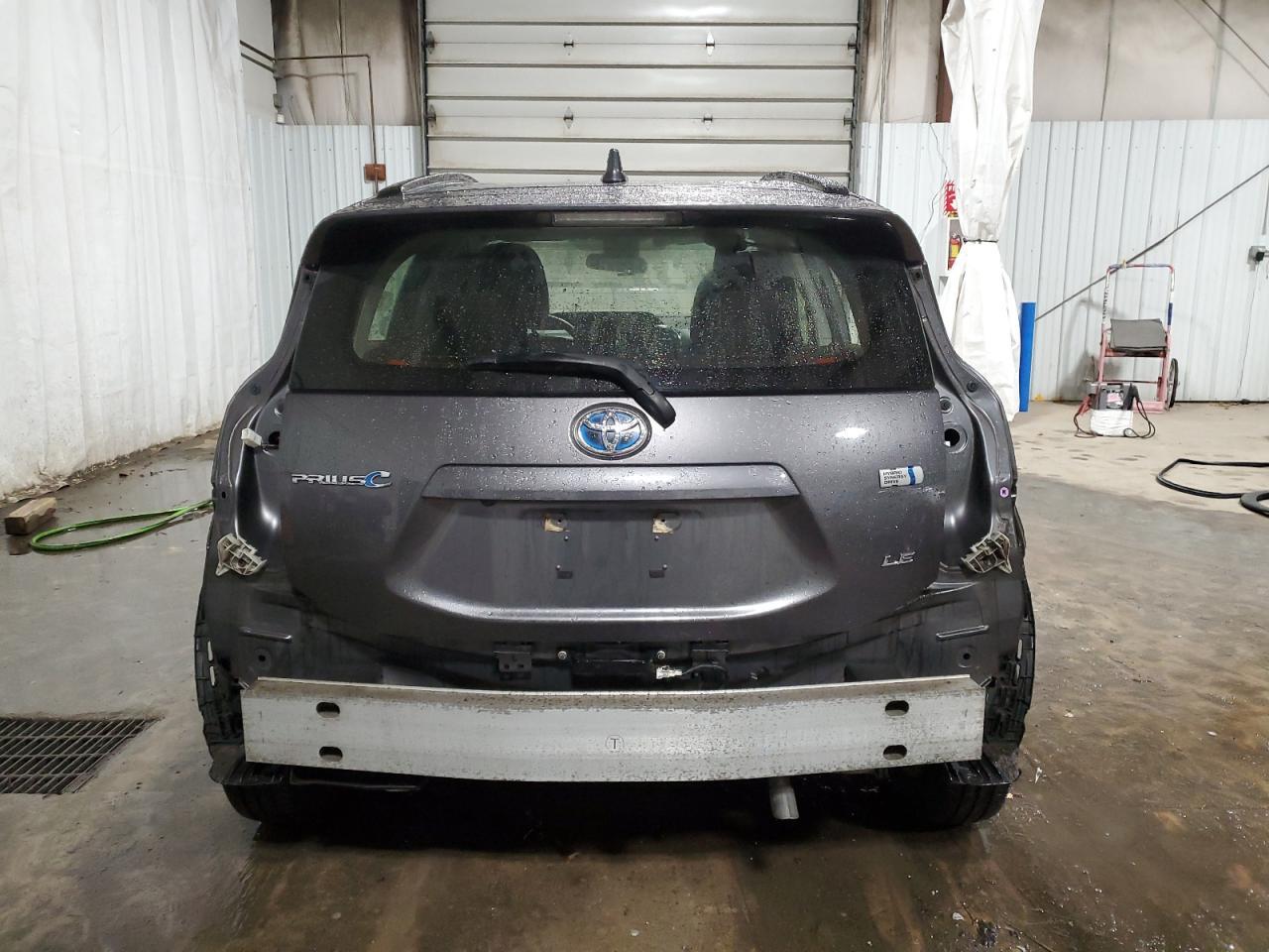 2019 TOYOTA PRIUS C - Фото 6