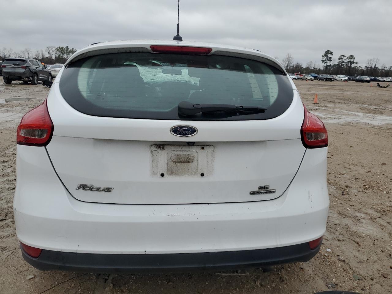 2016 FORD FOCUS SE - Фото 6