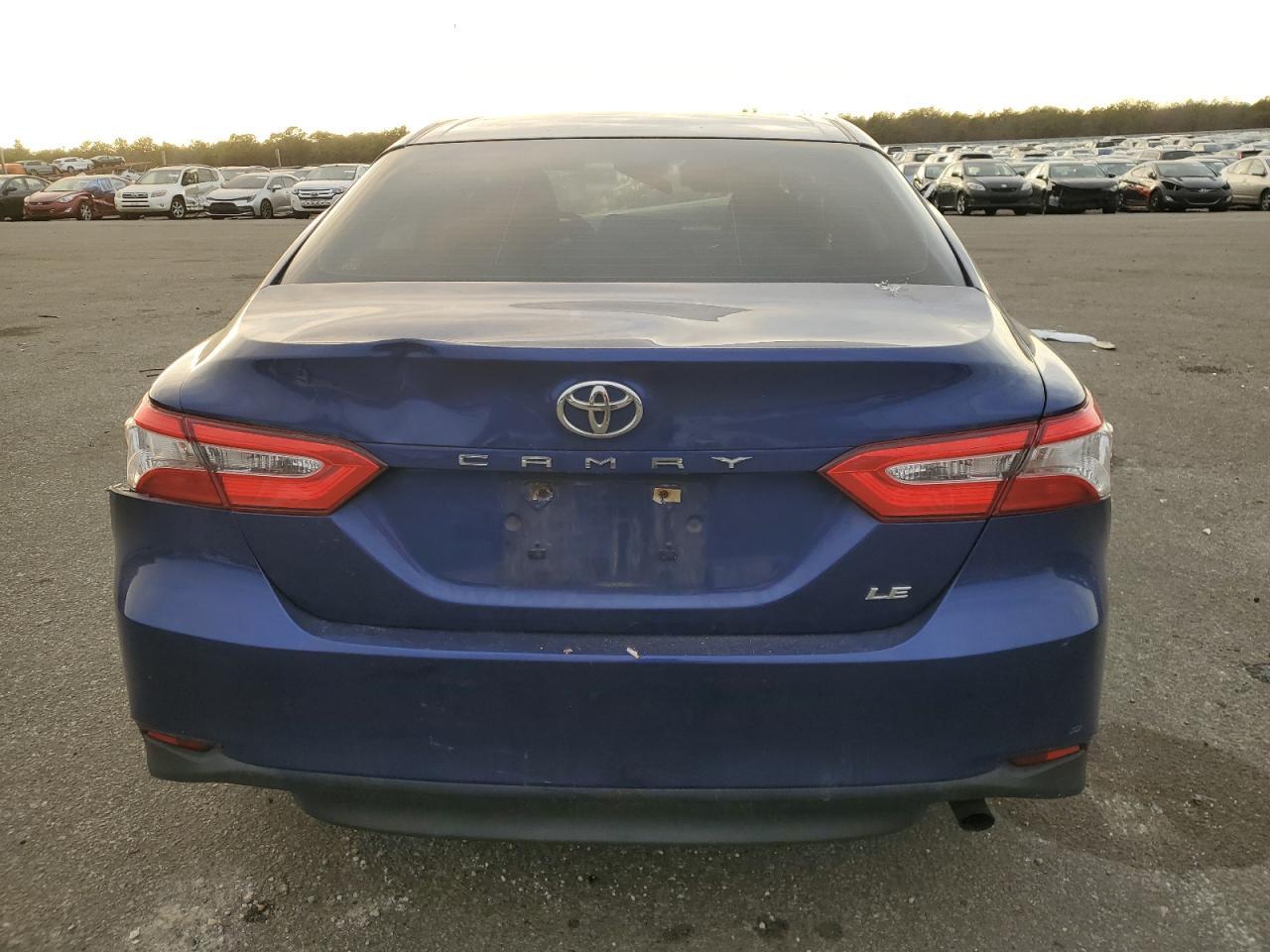 2018 TOYOTA CAMRY L - Фото 6