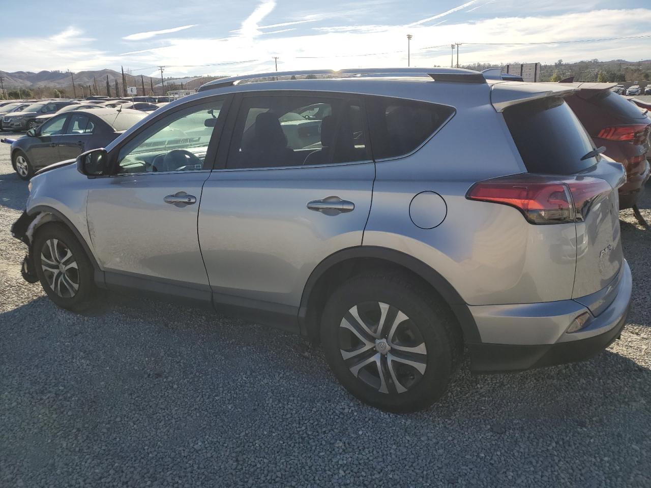 2016 TOYOTA RAV4 LE - Image 2