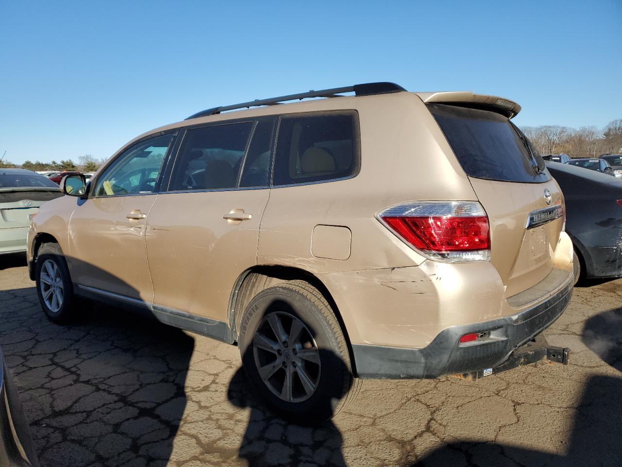 2011 TOYOTA HIGHLANDER - Фото 2
