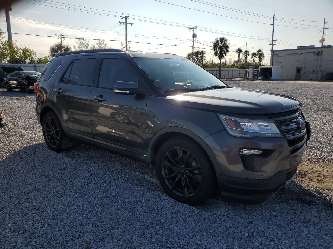 2018 FORD EXPLORER X - Image 4