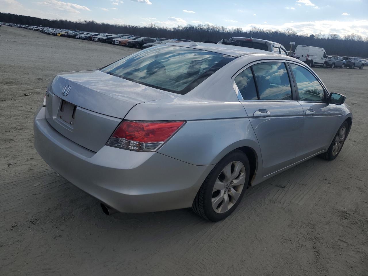 2010 HONDA ACCORD EXL - Image 3