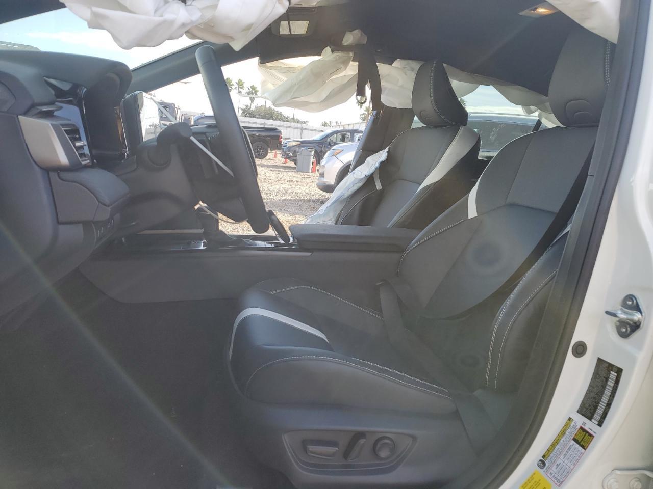 2025 TOYOTA CAMRY XSE - Image 7