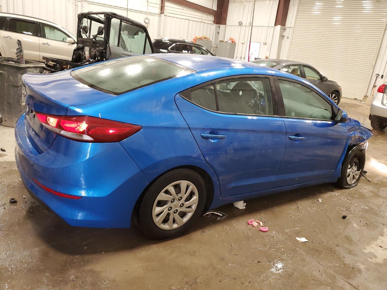 2018 HYUNDAI ELANTRA SE - Image 3