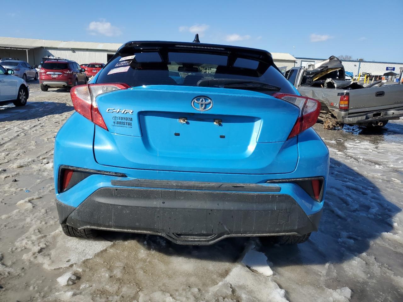 2019 TOYOTA C-HR XLE - Image 6