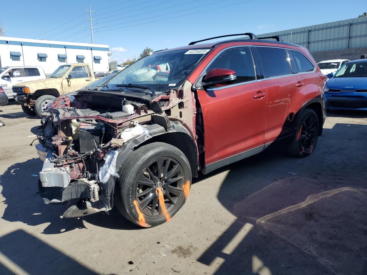 2019 TOYOTA HIGHLANDER