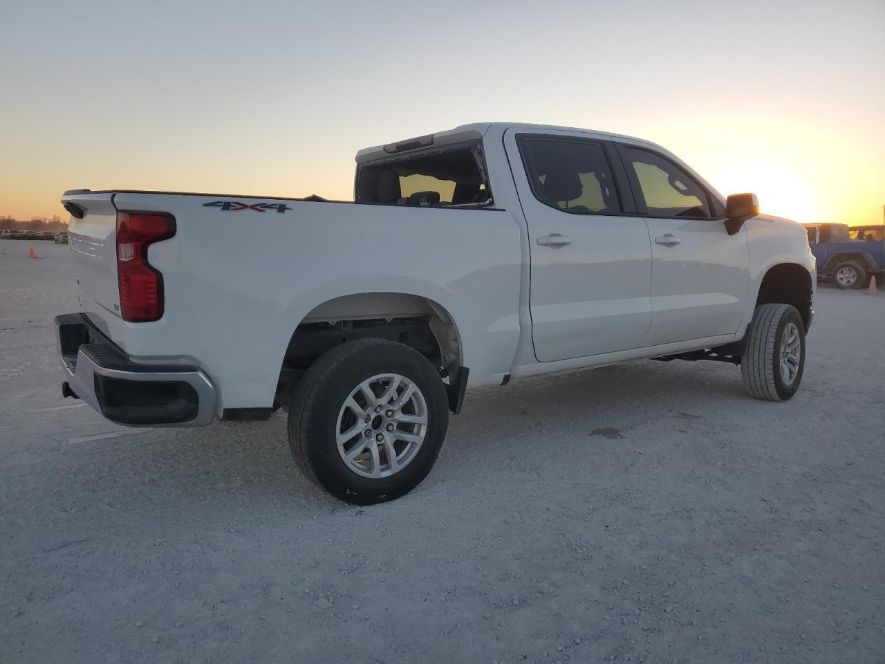 2020 CHEVROLET SILVERADO - Image 3