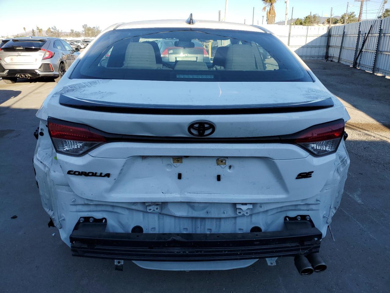 2022 TOYOTA COROLLA SE - Фото 6