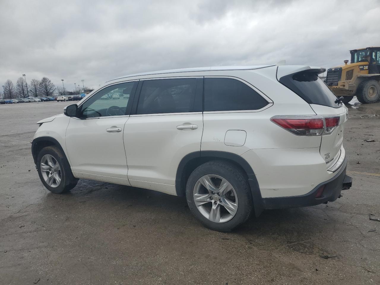 2014 TOYOTA HIGHLANDER - Фото 2