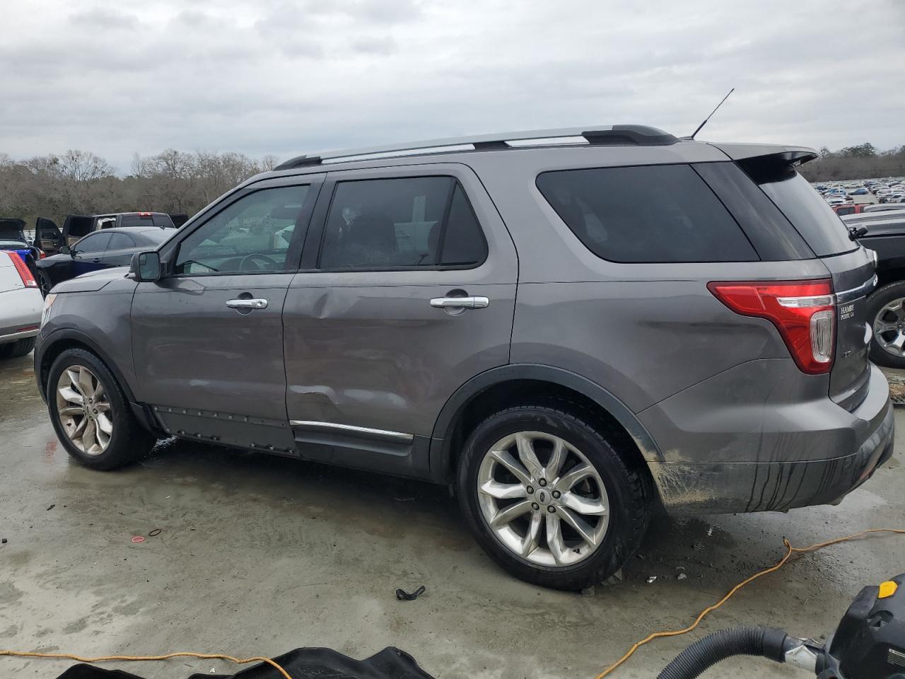 2013 FORD EXPLORER X - Image 2