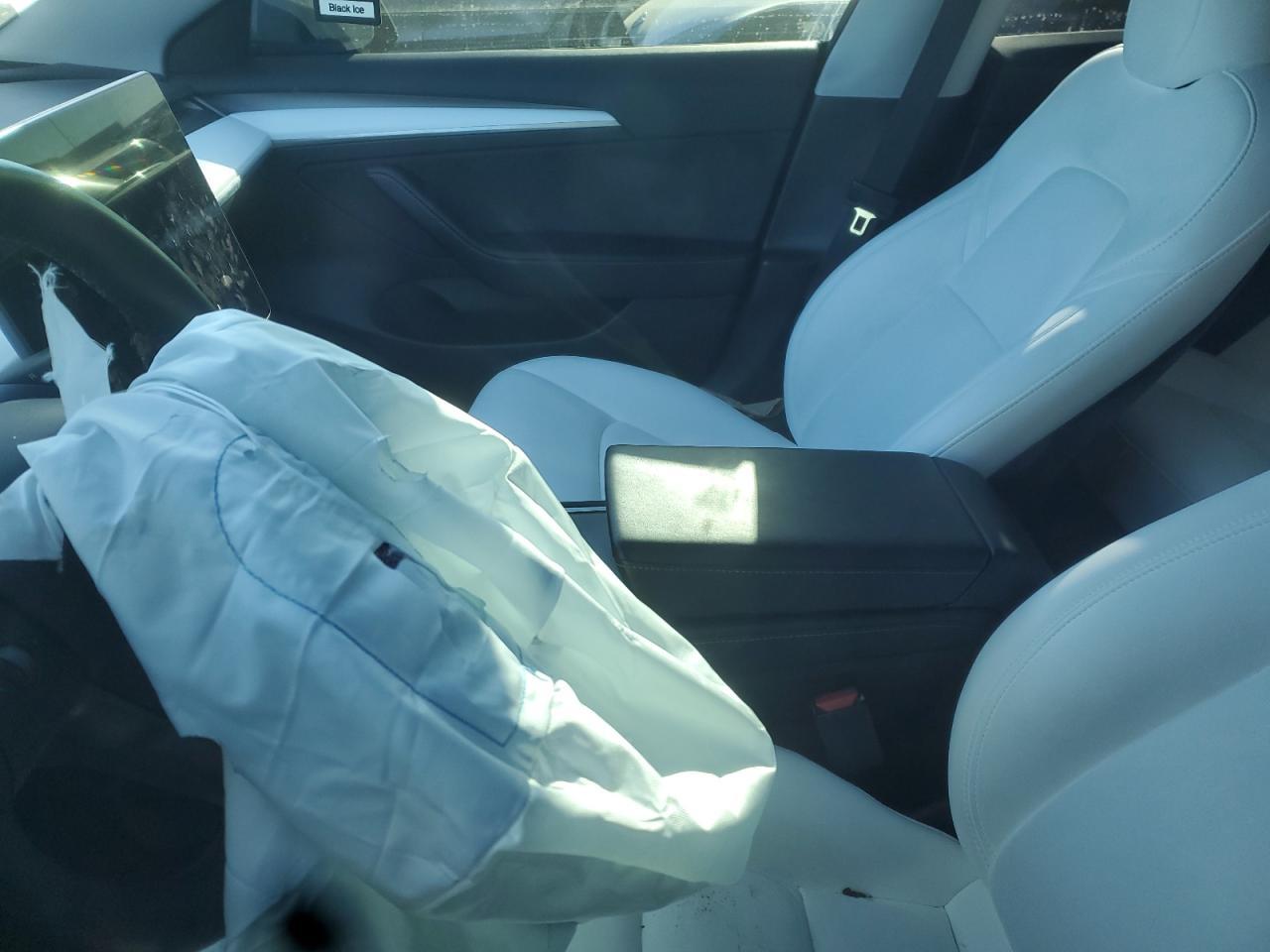 2023 TESLA MODEL 3 - Image 7