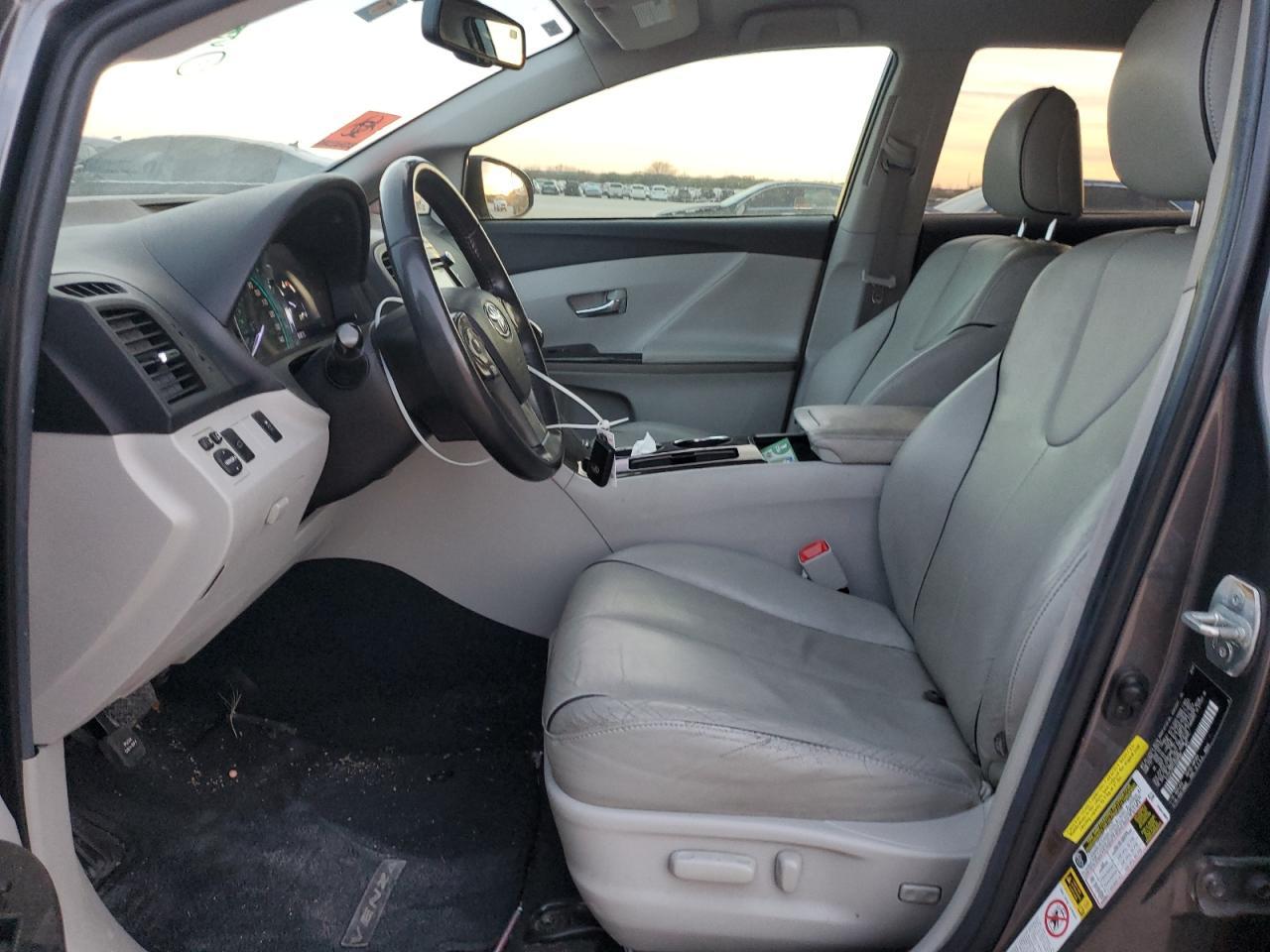 2014 TOYOTA VENZA LE - Фото 7