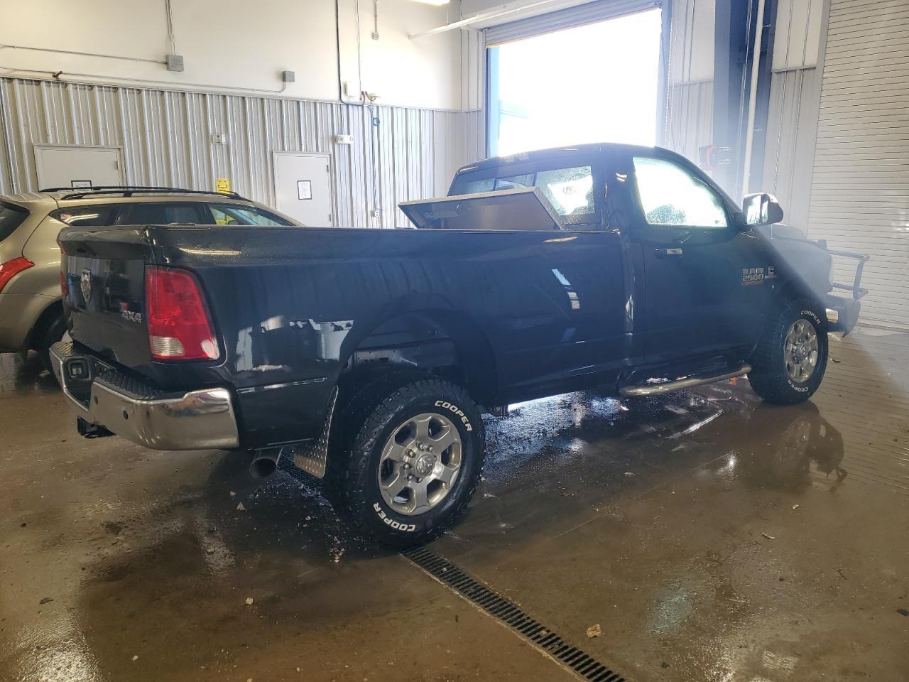 2018 RAM 2500 SLT - Image 3