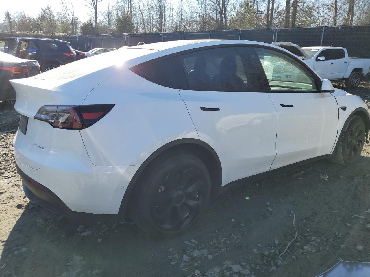 2022 TESLA MODEL Y - Image 3