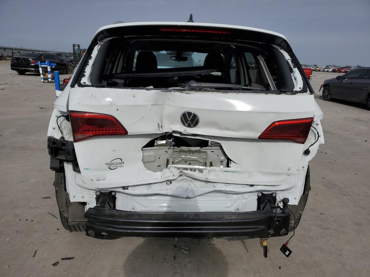 2023 VOLKSWAGEN TAOS SE - Image 6