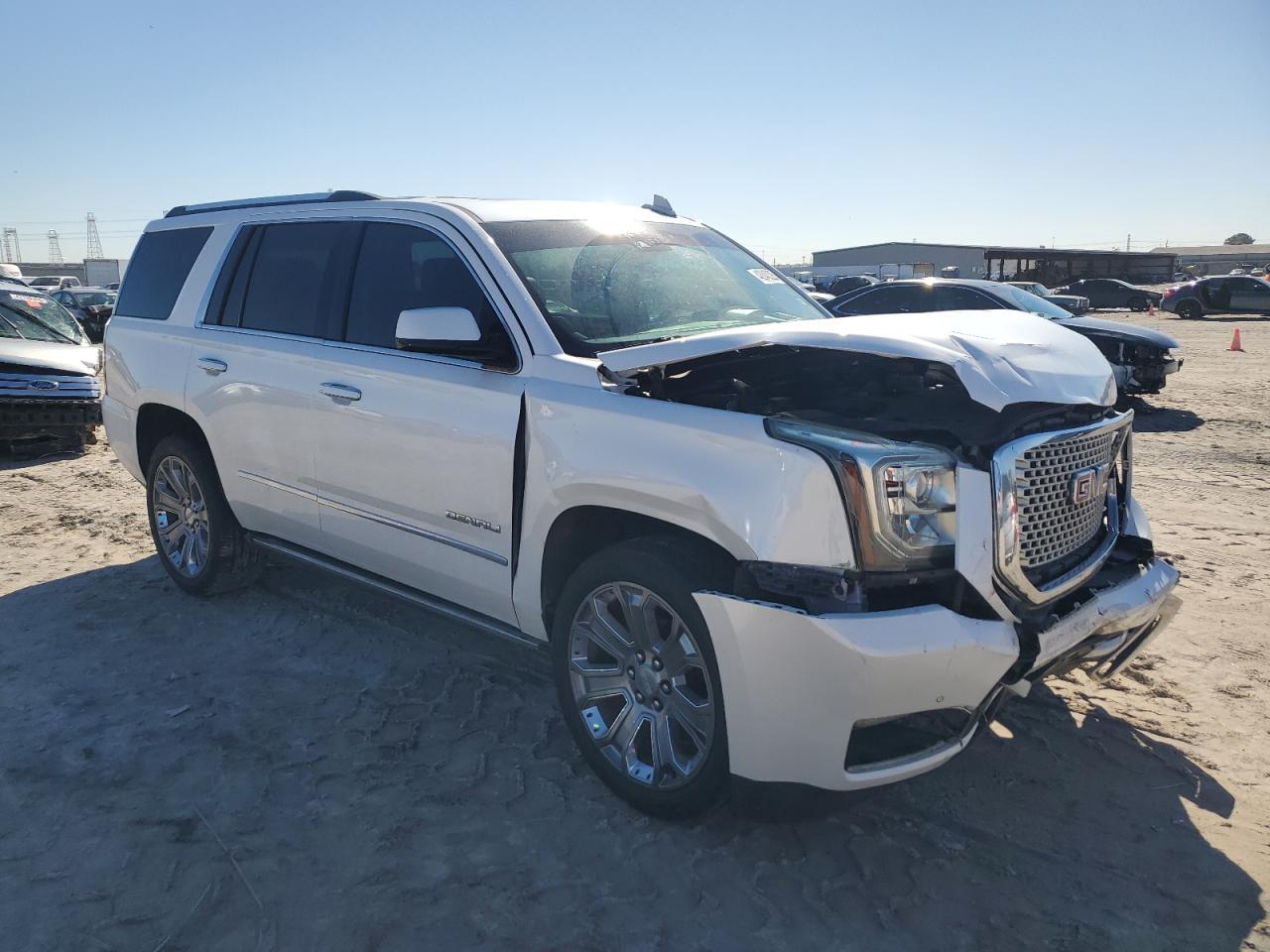 2016 GMC YUKON DENA - Фото 4