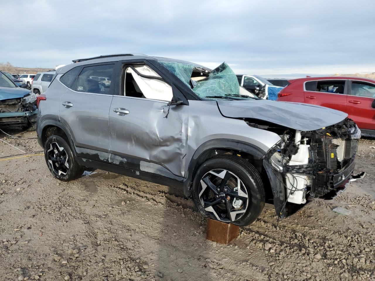 2024 KIA SELTOS EX - Image 4