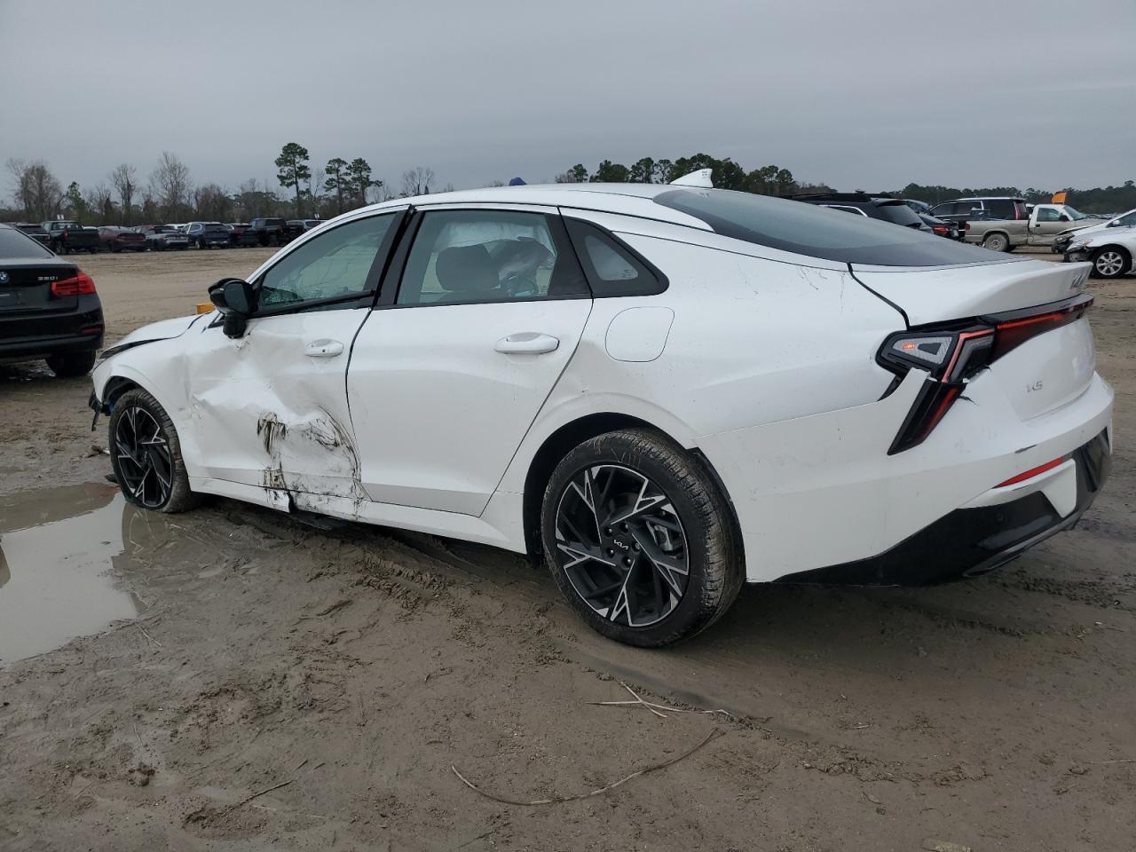 2025 KIA K5 GT LINE - Image 2