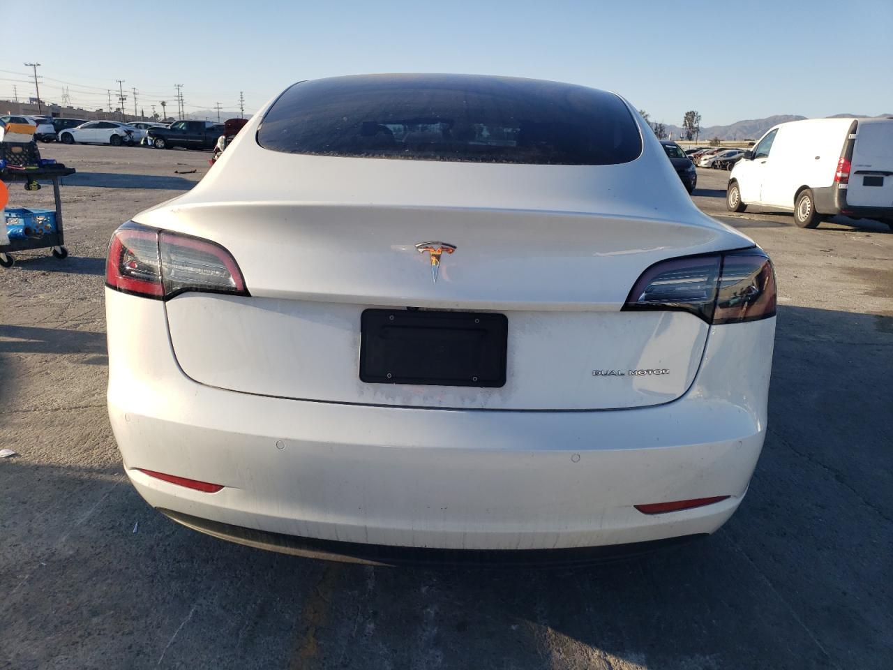 2021 TESLA MODEL 3 - Фото 6
