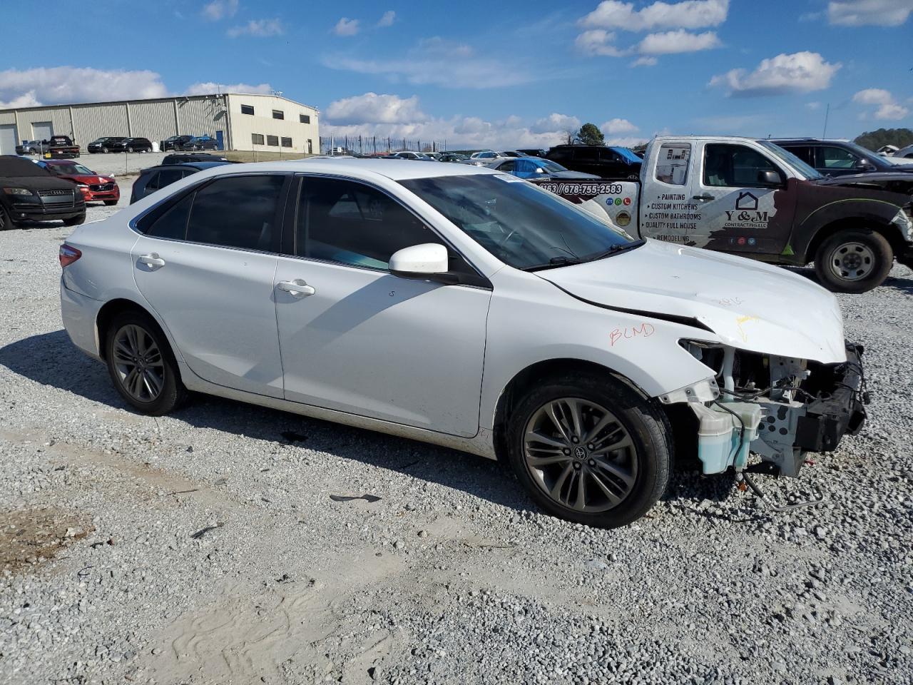 2017 TOYOTA CAMRY LE - Фото 4