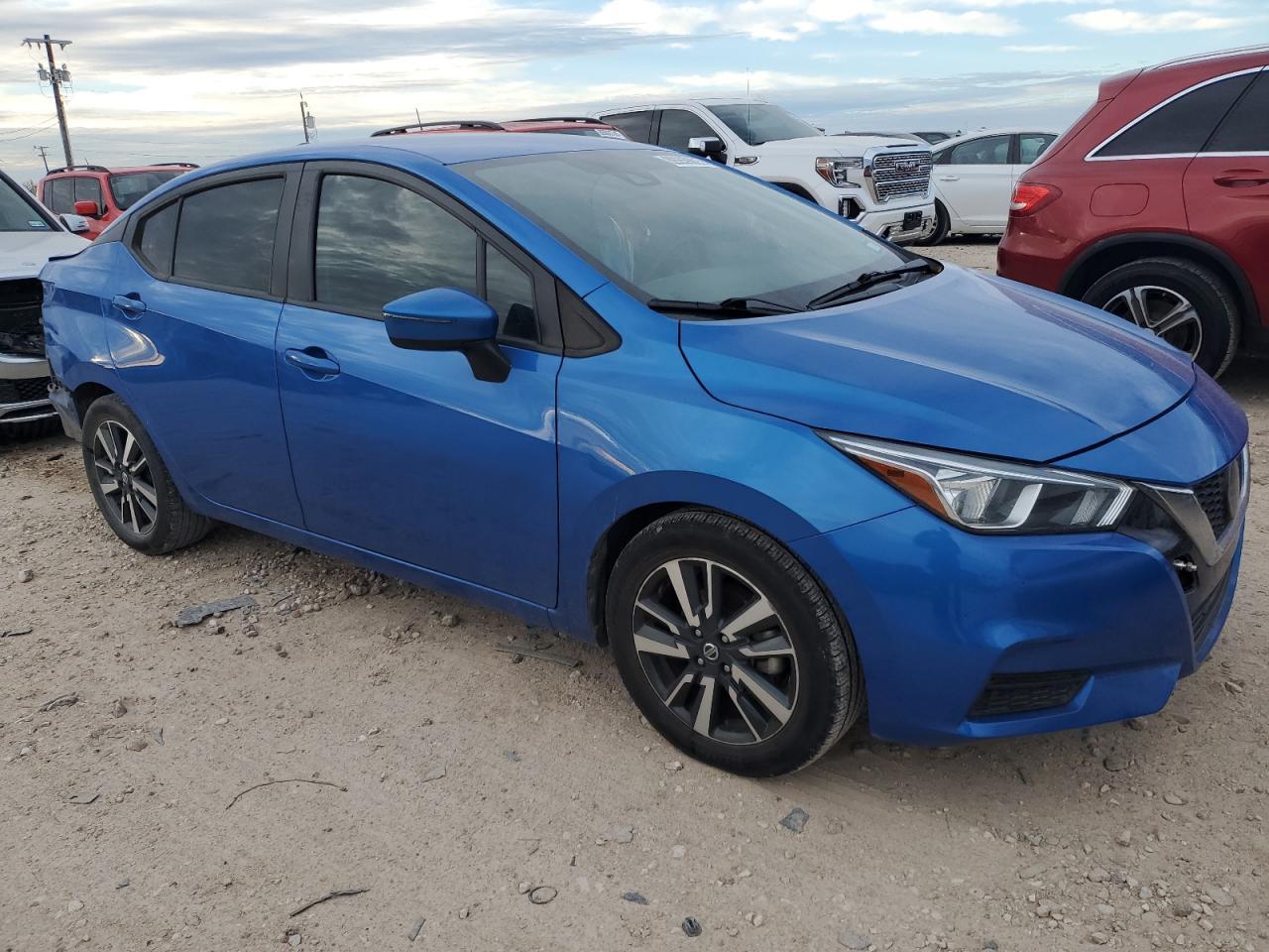 2021 NISSAN VERSA SV - Image 4