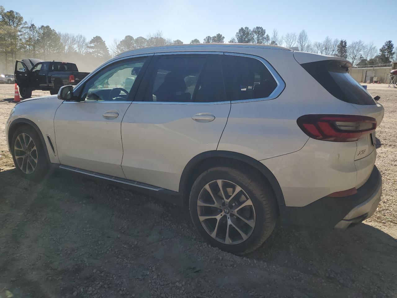 2023 BMW X5 XDRIVE4 - Фото 2