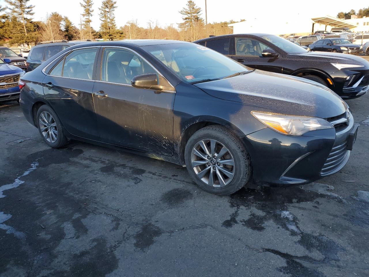 2016 TOYOTA CAMRY LE - Image 4