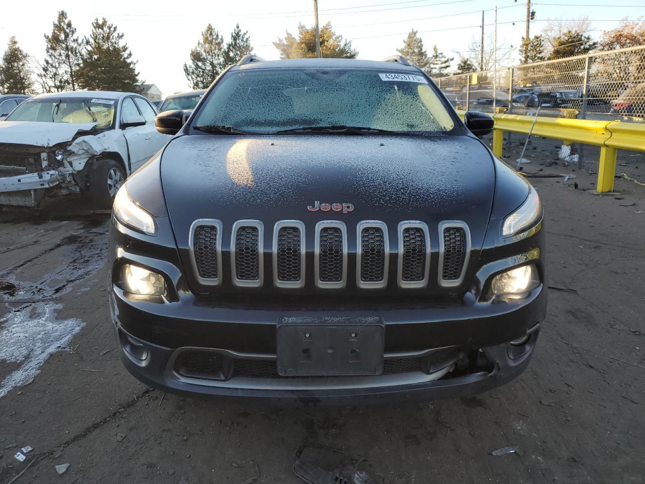 2017 JEEP CHEROKEE L - Image 5