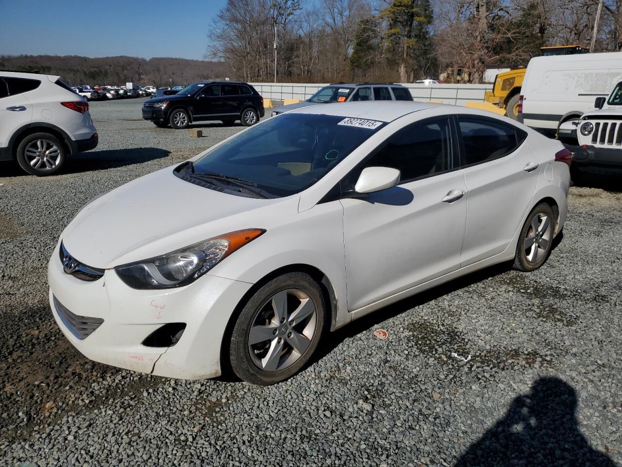 2013 HYUNDAI ELANTRA GL