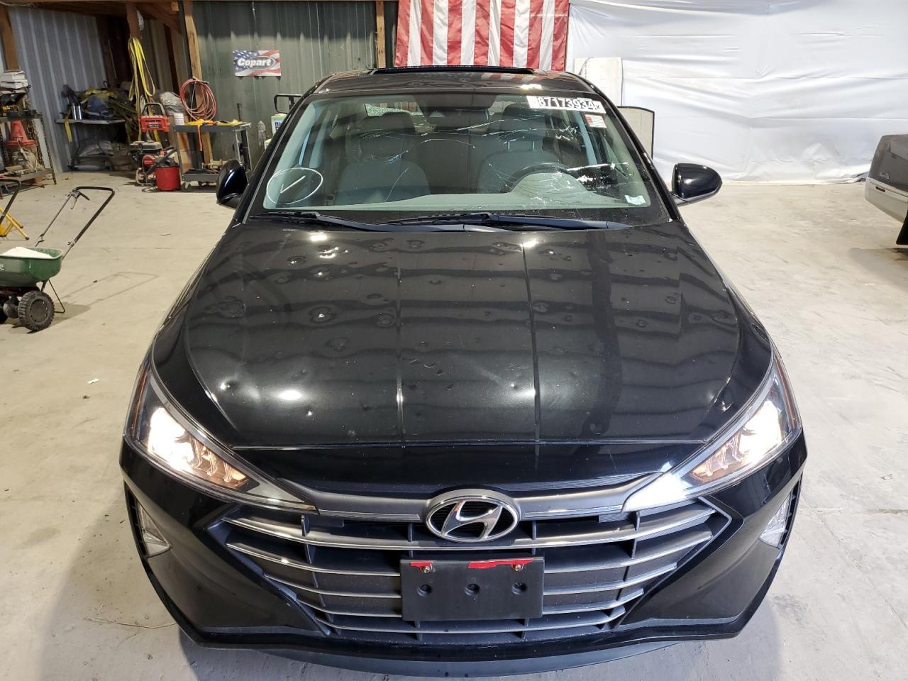 2019 HYUNDAI ELANTRA SE - Фото 5