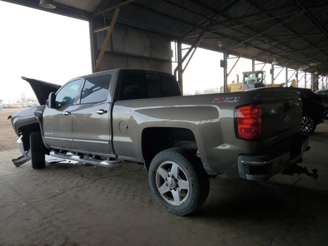 2015 CHEVROLET SILVERADO - Фото 2