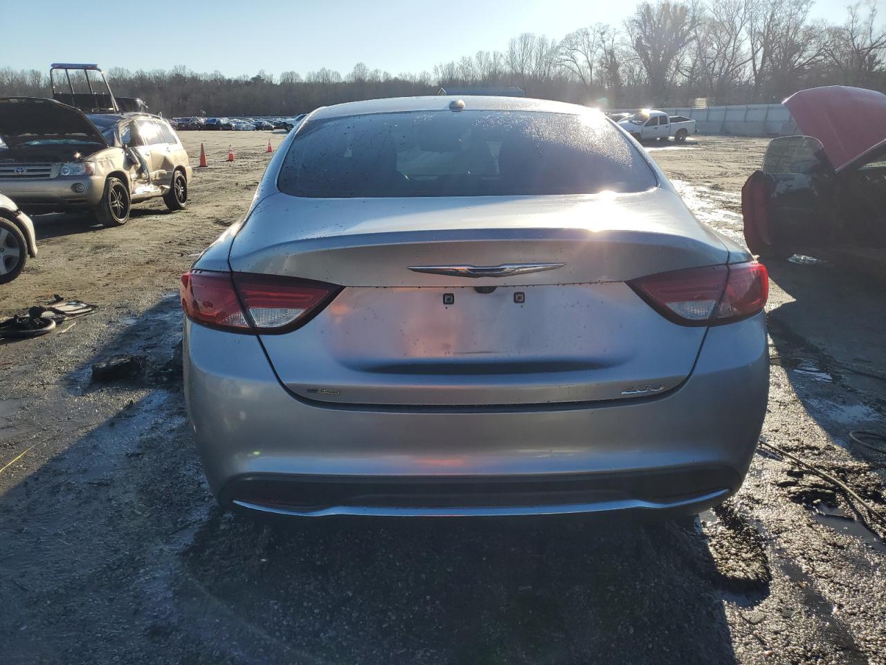 2015 CHRYSLER 200 LIMITE - Image 6