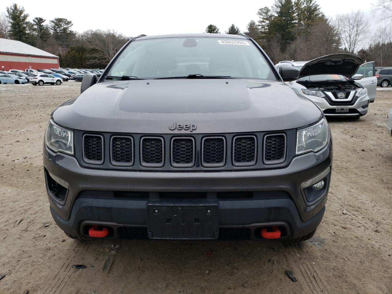 2019 JEEP COMPASS TR - Фото 5
