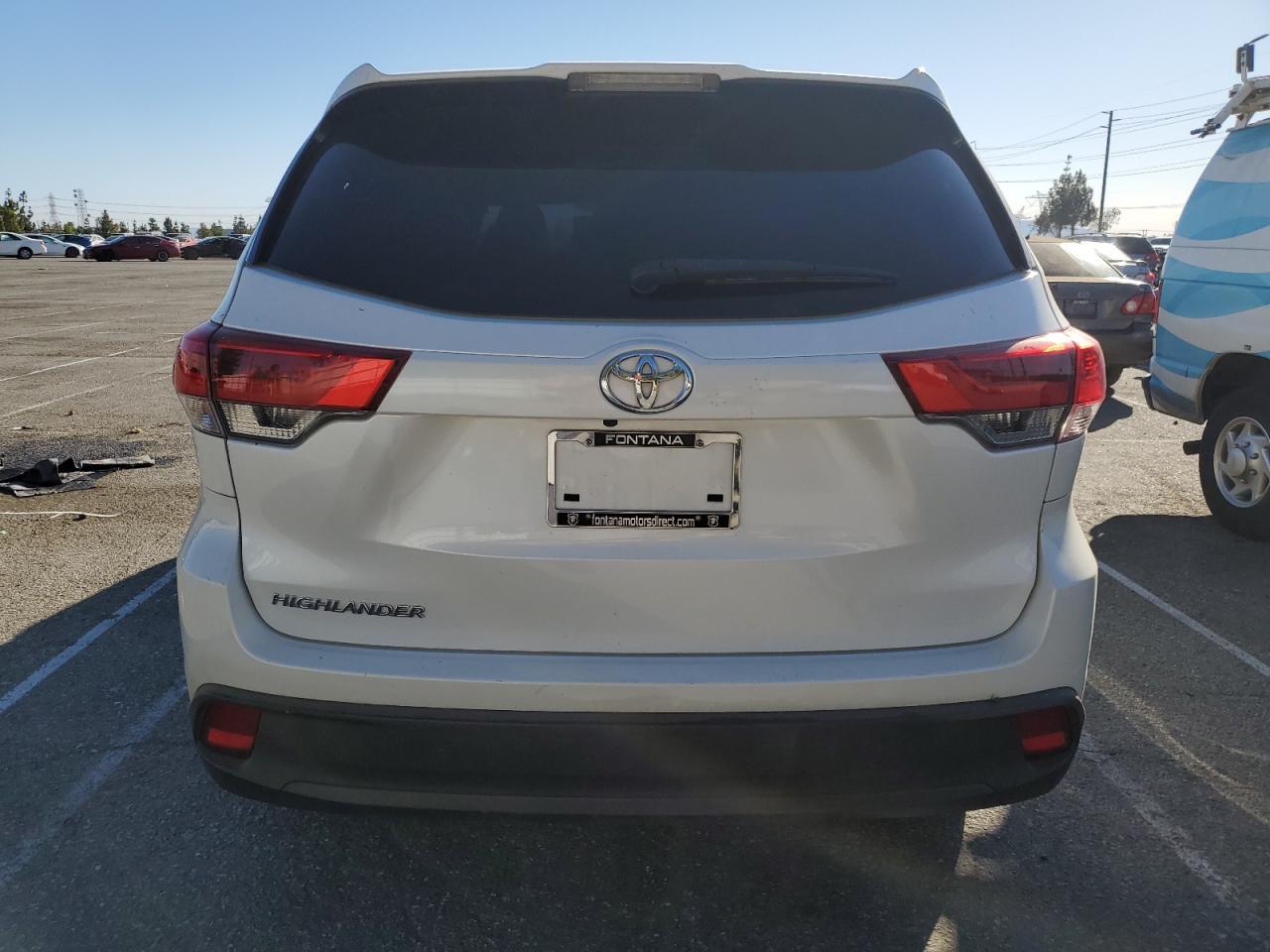 2018 TOYOTA HIGHLANDER - Фото 6