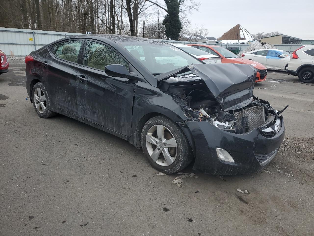 2013 HYUNDAI ELANTRA GL - Image 4