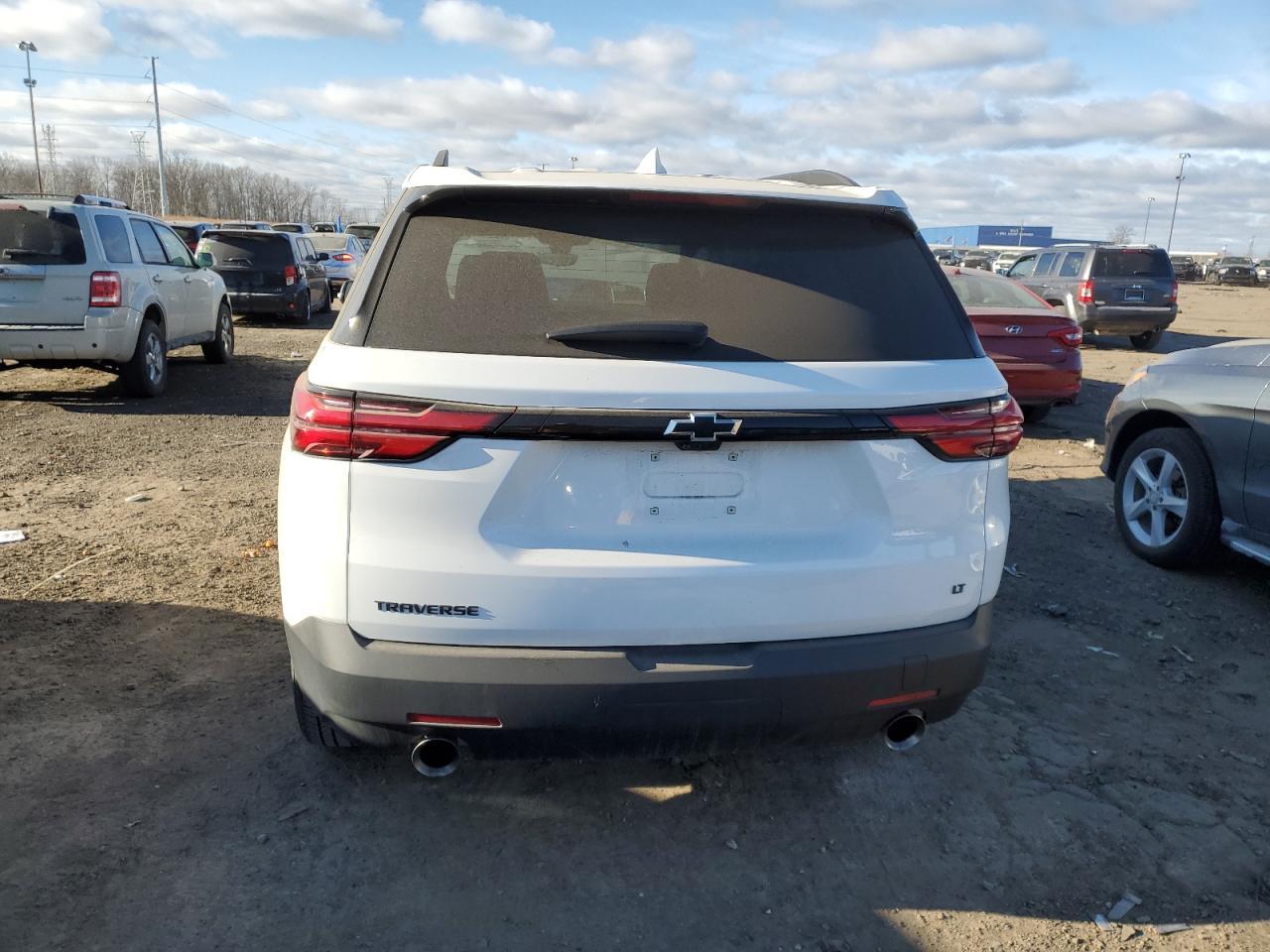 2023 CHEVROLET TRAVERSE L - Фото 6