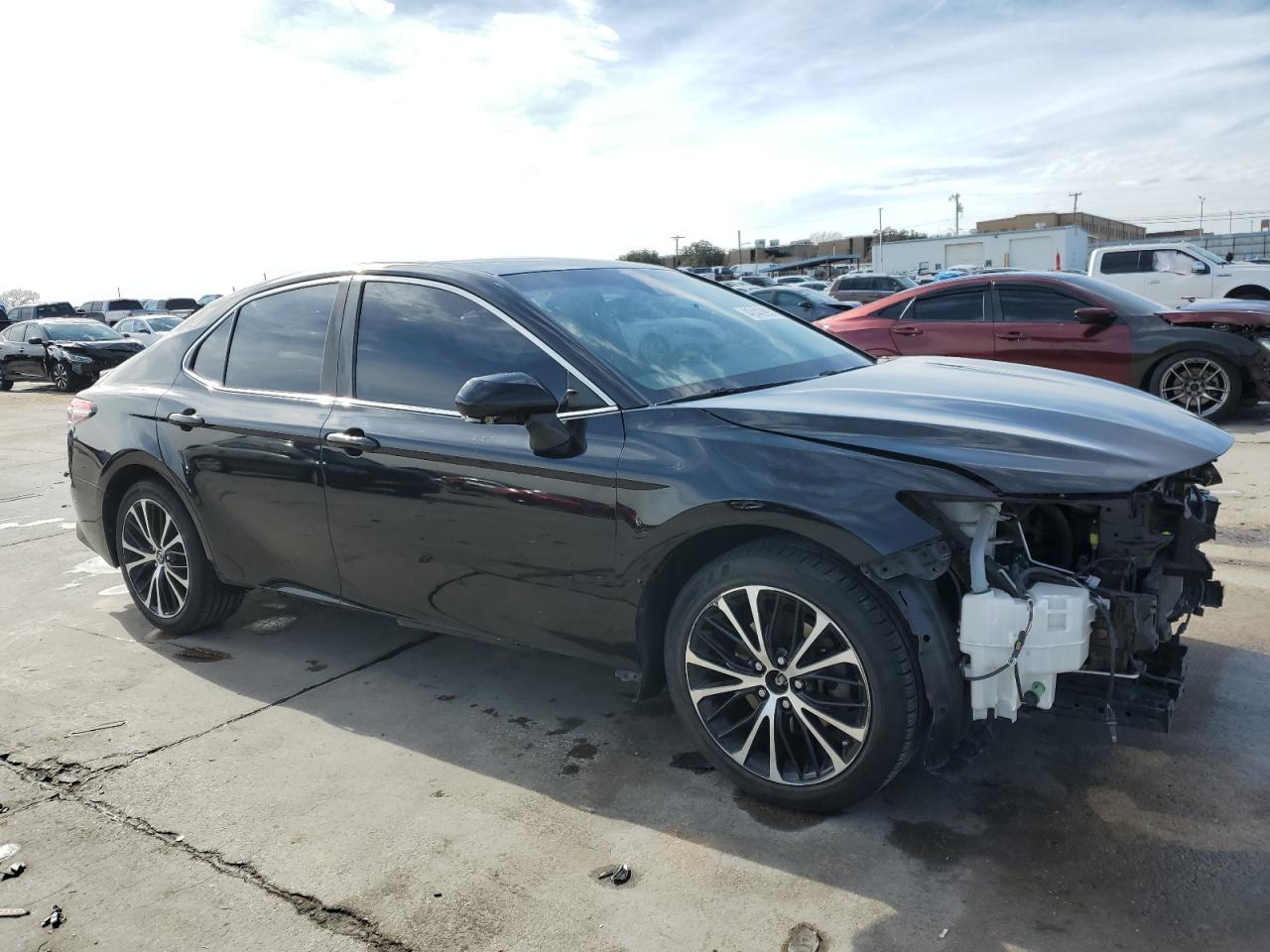 2018 TOYOTA CAMRY L - Image 4