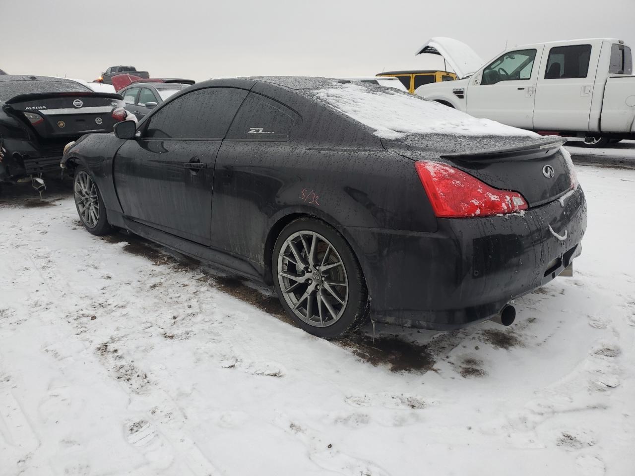 2011 INFINITI G37 BASE - Image 2