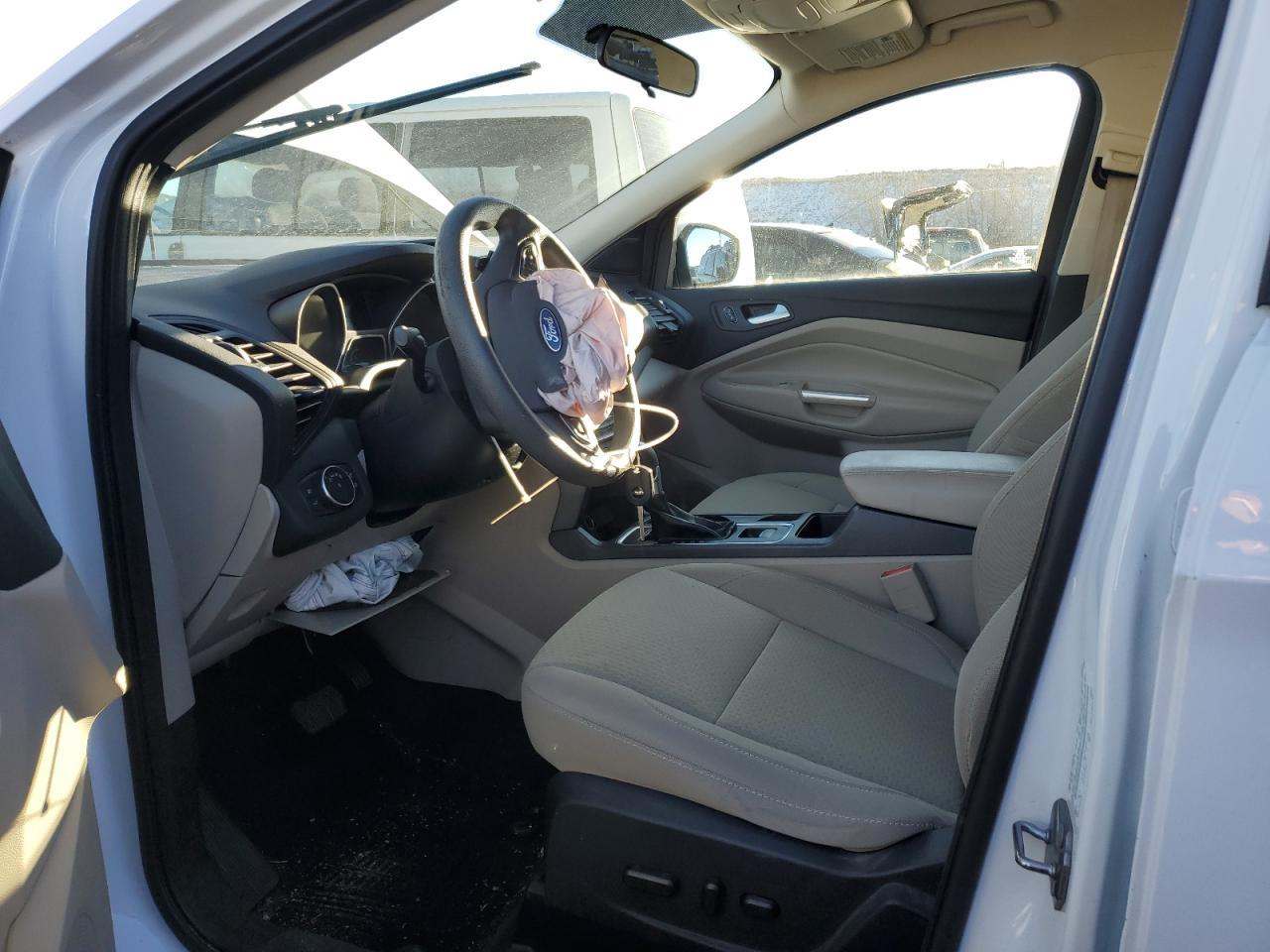 2017 FORD ESCAPE SE - Image 7