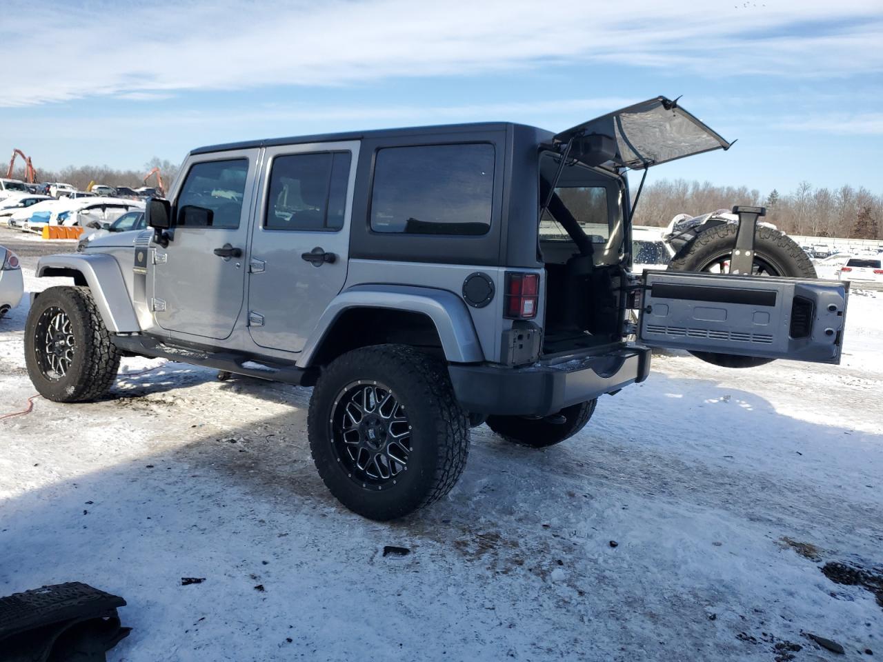 2017 JEEP WRANGLER U - Фото 2