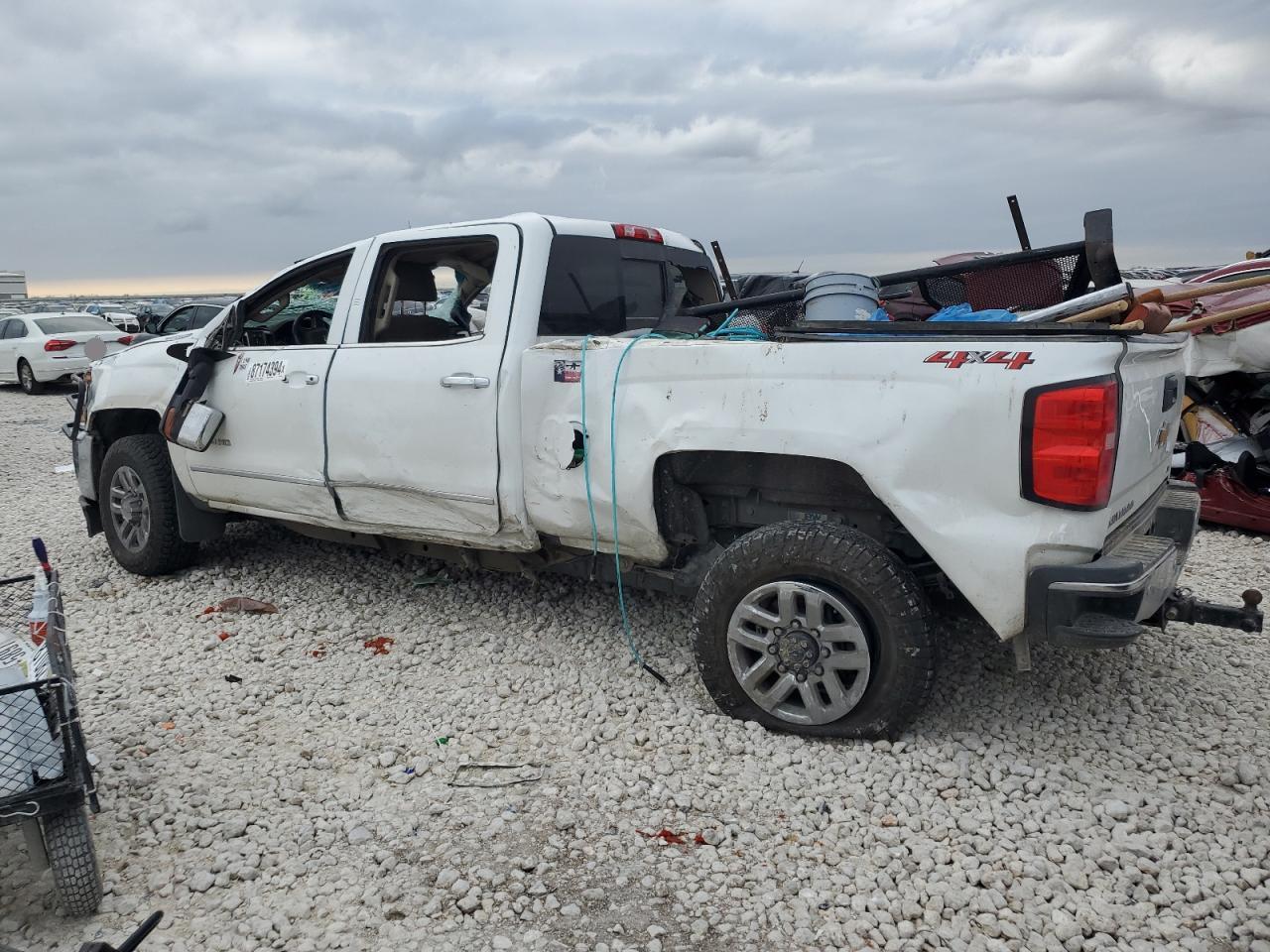 2019 CHEVROLET SILVERADO - Фото 2
