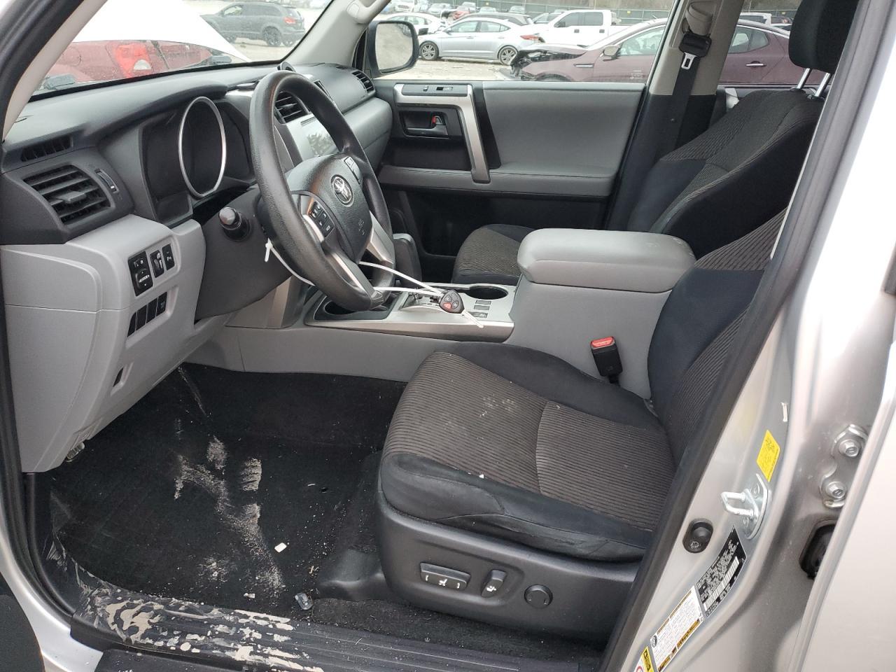 2011 TOYOTA 4RUNNER SR - Image 7