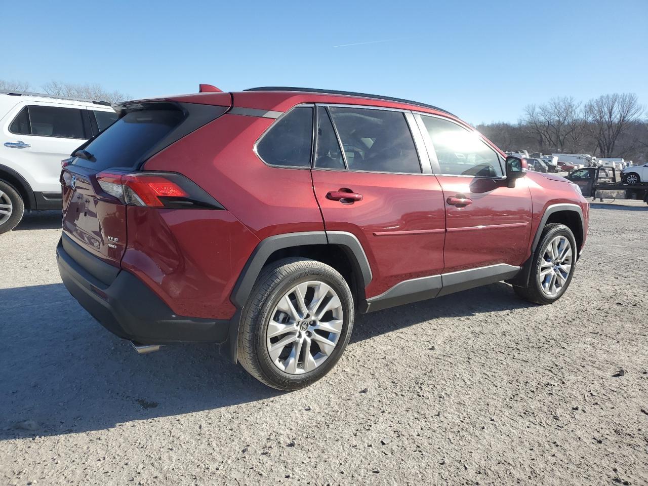 2024 TOYOTA RAV4 XLE P - Image 3