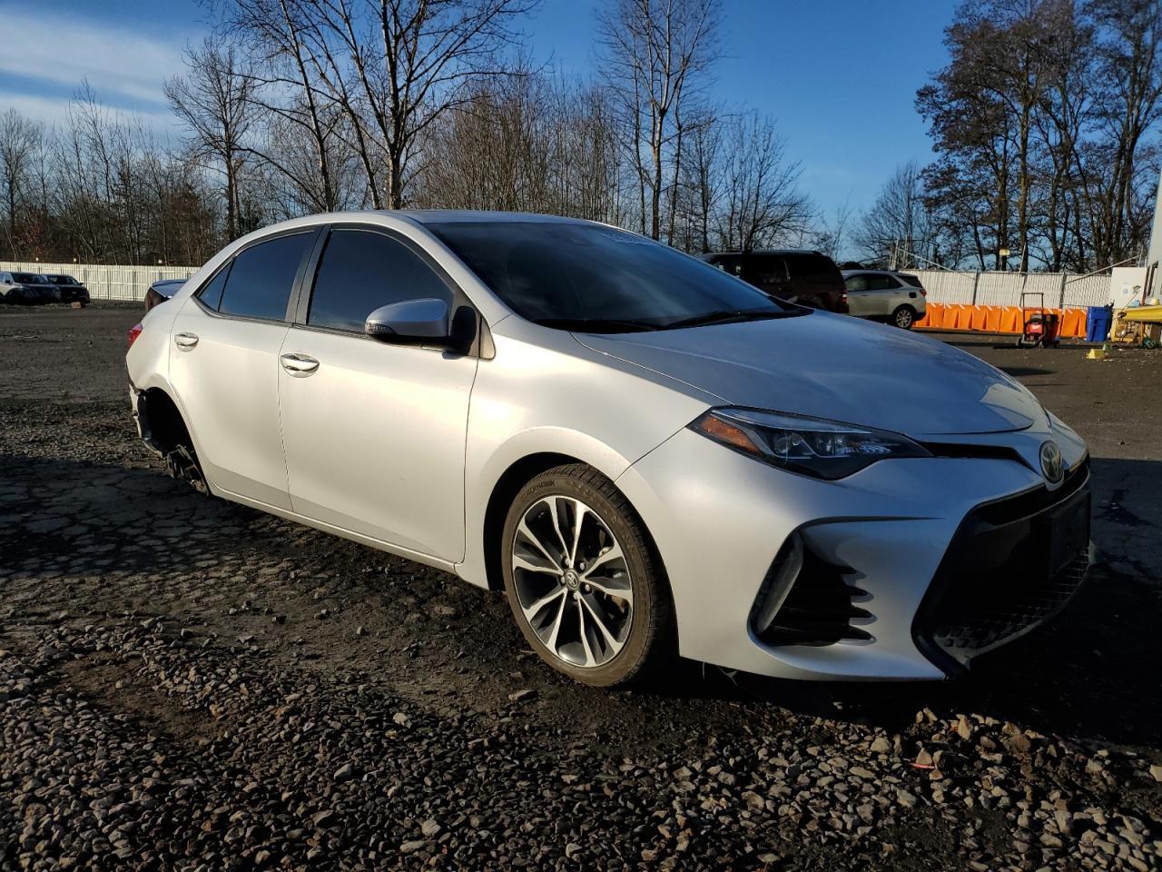 2018 TOYOTA COROLLA L - Image 4