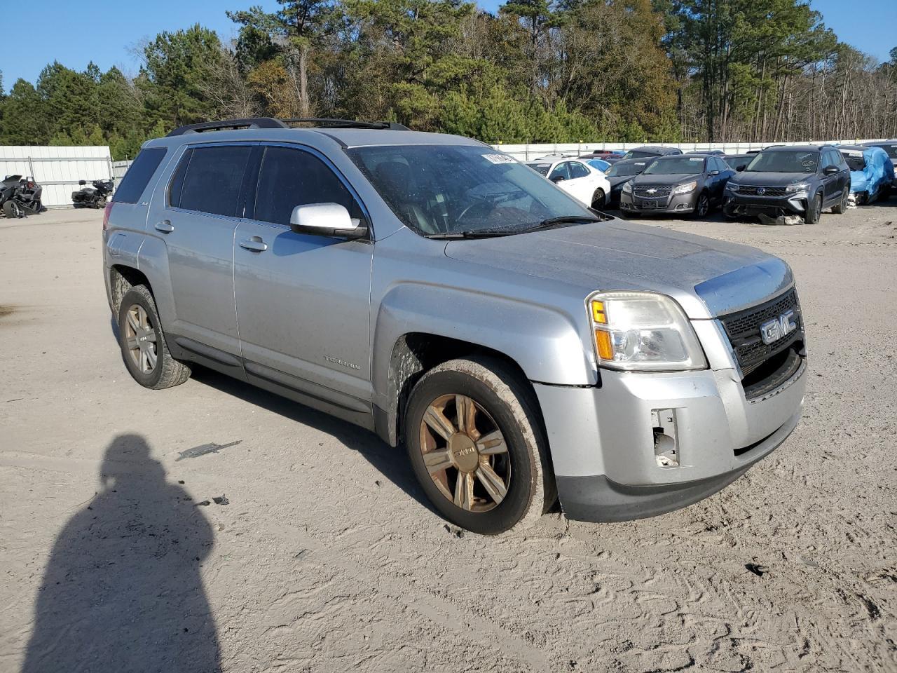 2014 GMC TERRAIN SL - Image 4