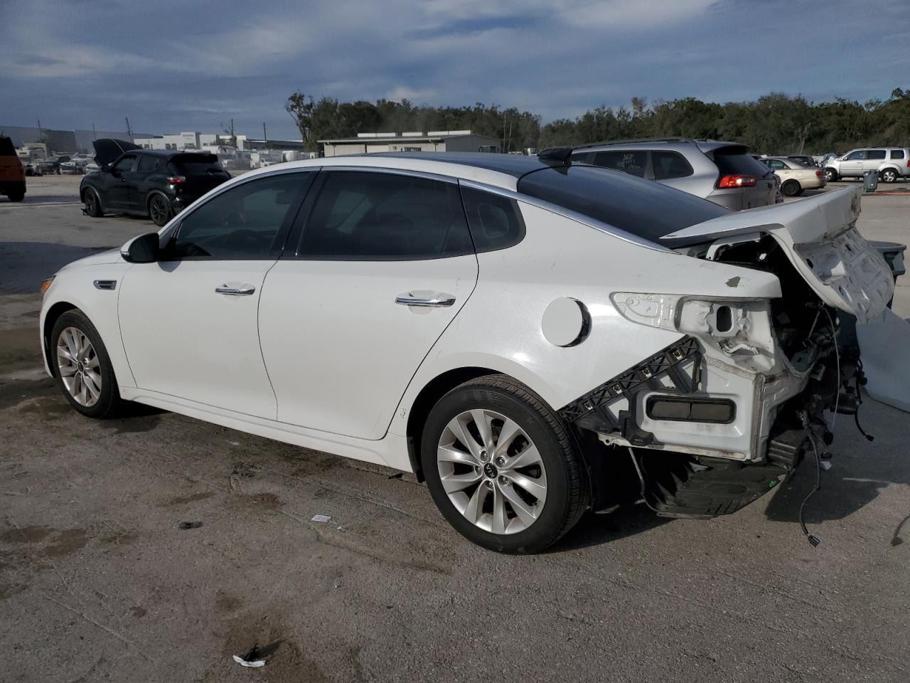 2016 KIA OPTIMA EX - Image 2