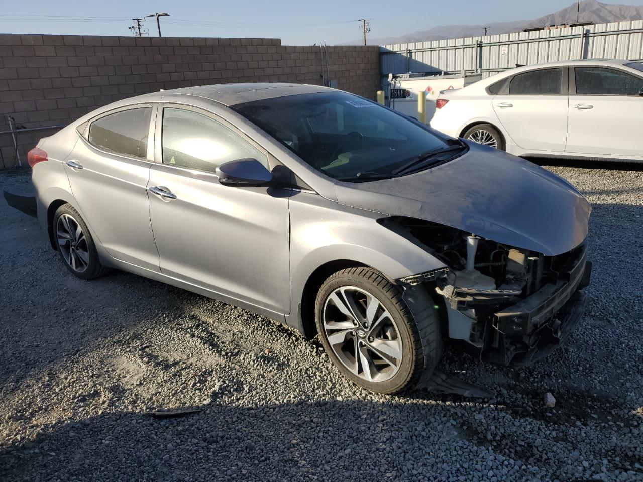 2014 HYUNDAI ELANTRA SE - Image 4
